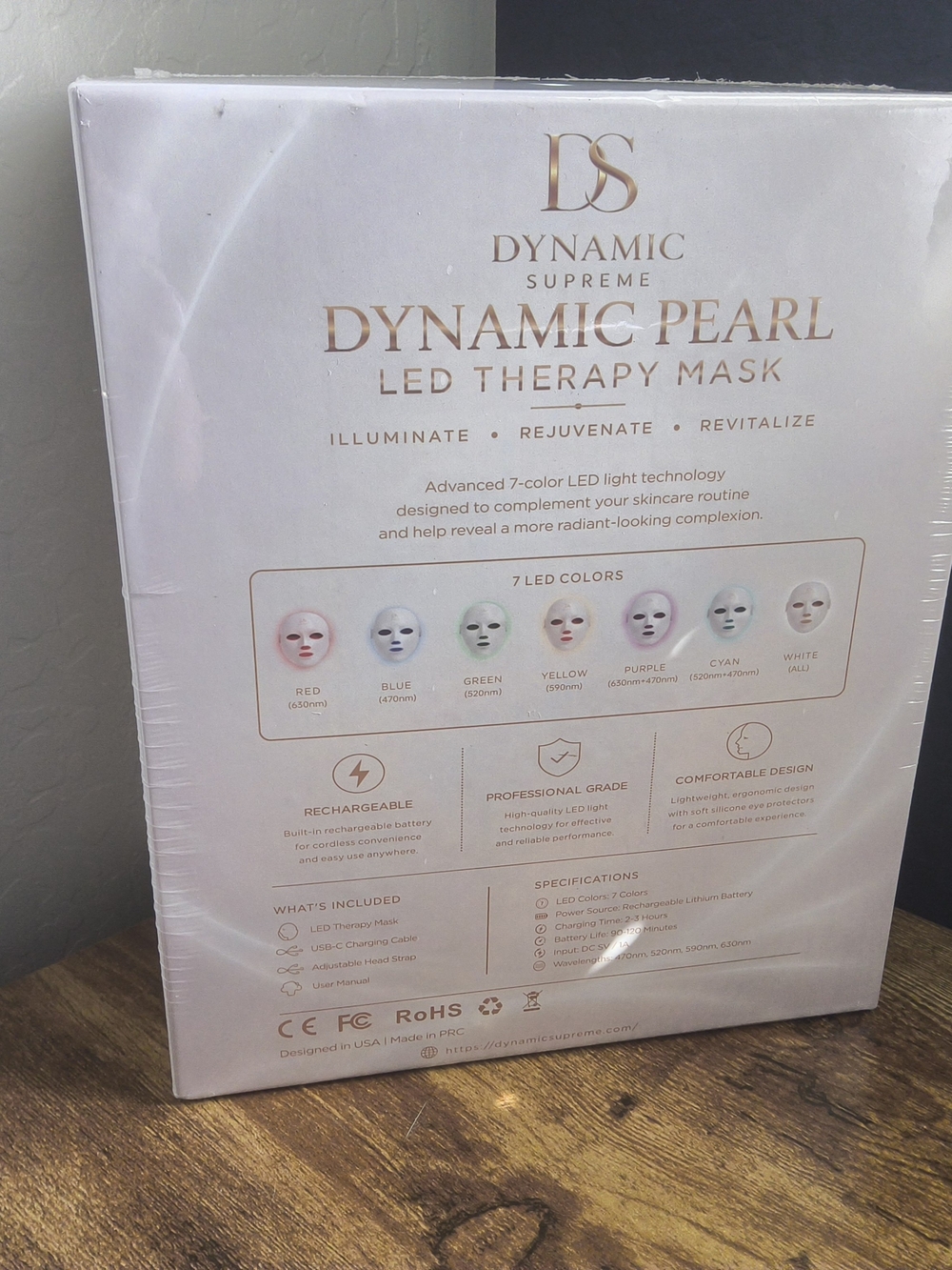 Dynamic Pearl LED Therapy Mask - Picture 2 of 2